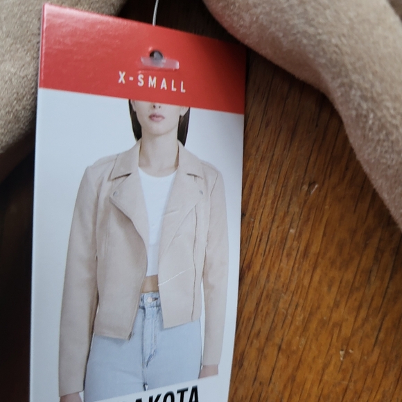BB Dakota by Steve Madden Beige vegan/faux suede moto‎ jacket. Women's XS - Picture 5 of 6